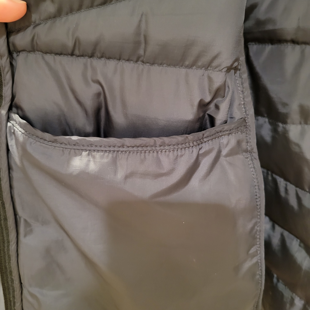 Women's Gray Puffer Jacket - Picture 9 of 13